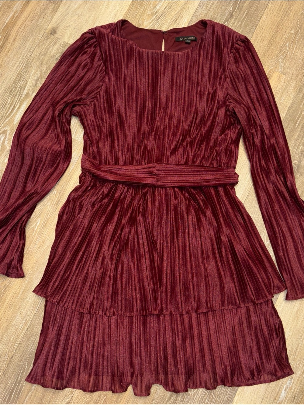 City Studio Large Women's Maroon Pleated Long-Sleeve Tiered Dress